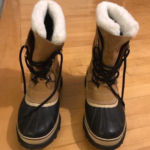 Men size 10 Sorel Snowboots